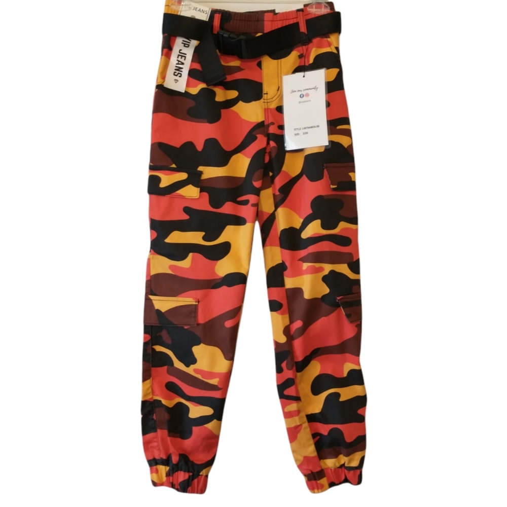 VIP Camo Sculpting Cargo Joggers 3/26